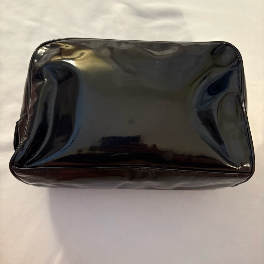 ❌SOLD!❌ CHANEL *As Is* Timeless Black Patent Leather Toiletries Case ULTRA RARE - Picture 11 of 17